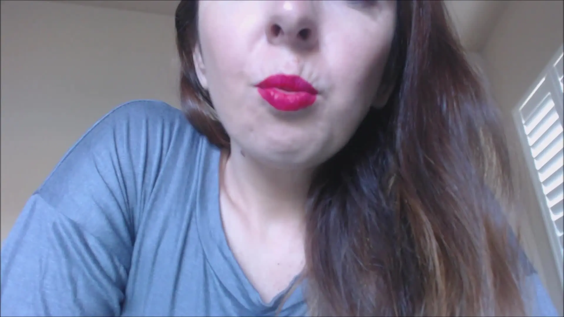 Poster: Mouth lipstick fetish with bright lips