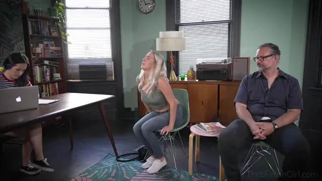 Poster: Cadence Cant Hold It And Wets Her Jeans