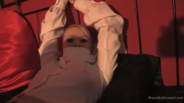 Poster: Equestrienne Abigail s Self-Bondage