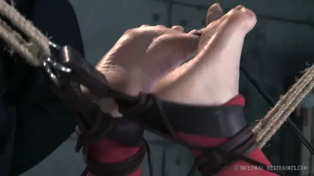 Poster: Play with Me Delirious Hunter 1 280