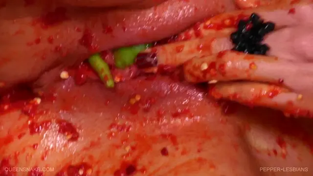 Poster: Pepper Lesbians Queensnake 1 280