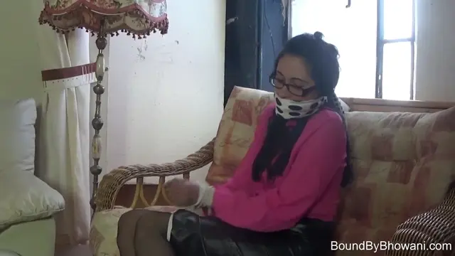 Poster: Tied in Glasses